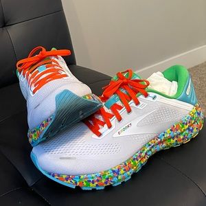 Brooks Adrenaline GTS 22